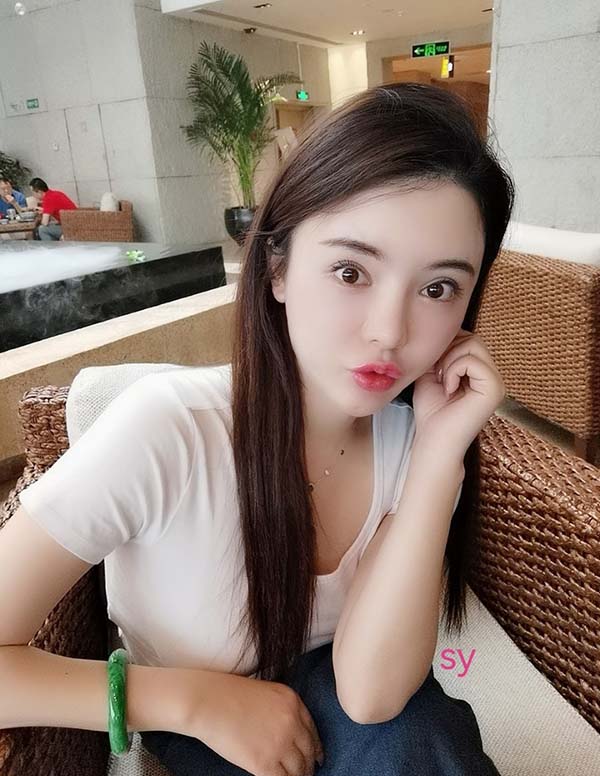 迪拜高端模特经纪人